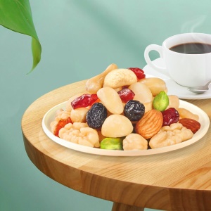 推荐_三只松鼠每日坚果零食大礼包750g/30袋干果核桃仁腰果开心果巴旦木榛子仁葡萄干坚果 【家庭分享装】