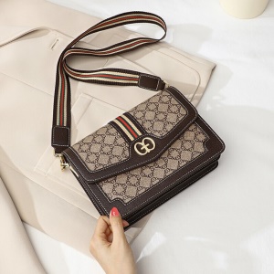 爱情海包包女包时尚百搭斜挎包女韩版宽肩带印花单肩包女潮大容量流行小方包(咖啡色)